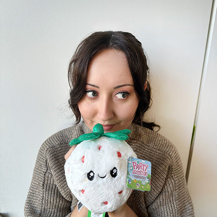 party snacker white strawberry user photo